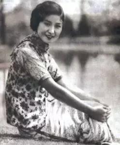 她是上海滩第一女流氓，仗着日军撑腰敢与租界巡警当街枪战