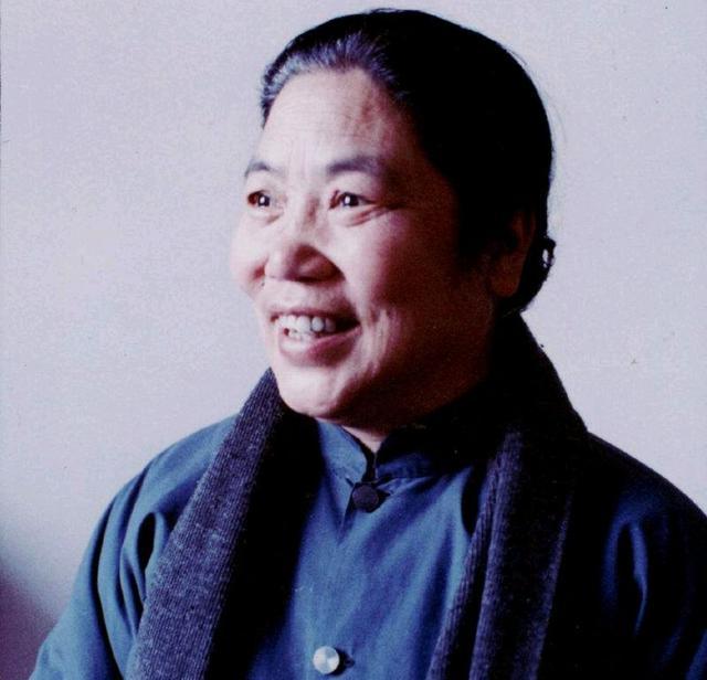 常香玉一手带出小香玉，为何却亲手废除她的名