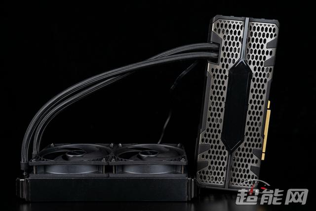 第一款一体式水冷RTX显卡，映众RTX 2080 Ti冰龙黑金版显卡评测
