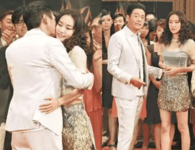 读大二就被大导演发掘，被观众们称作\"出道