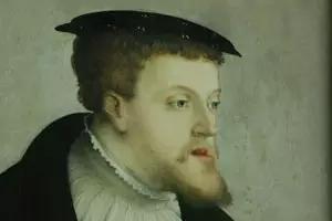 是“网红蛇精脸”？哈布斯堡下巴的历史