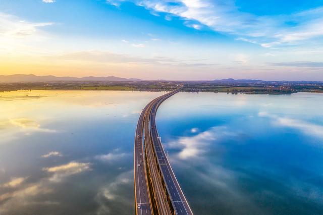 之镜|南京天空之镜石臼湖 这才是碧水共长天一色