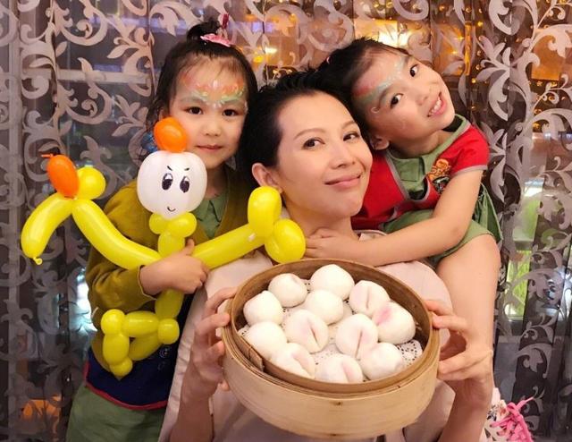 有种“独立”叫蔡少芬女儿，6岁就会下厨做饭，网友：教育真好