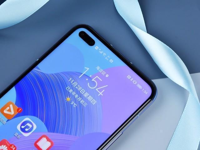 从3799元降至2899元，麒麟990+8GB，华为最低价的5G旗舰加速退场