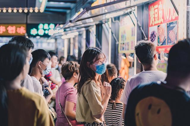 开放地摊经济，武汉菜价回到10年前