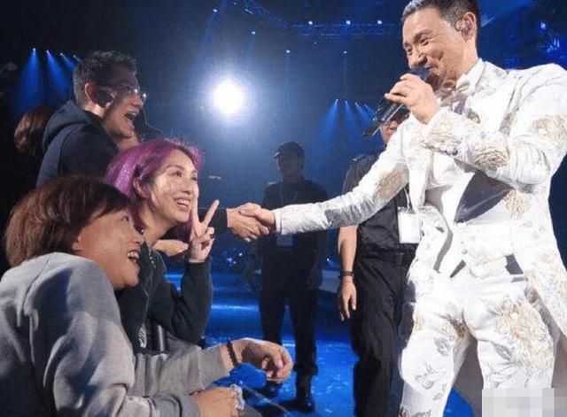 张学友演唱会8排26座永远不卖？原因很现实，这