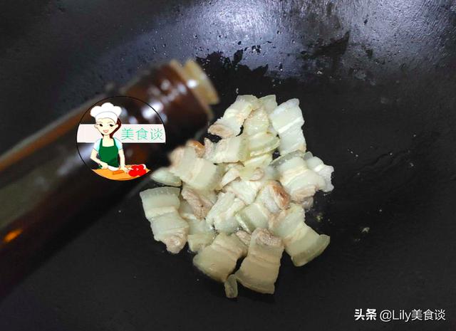 热天，五花肉和此是绝配，鲜香爽脆，一咬满口香，实在是太下饭了