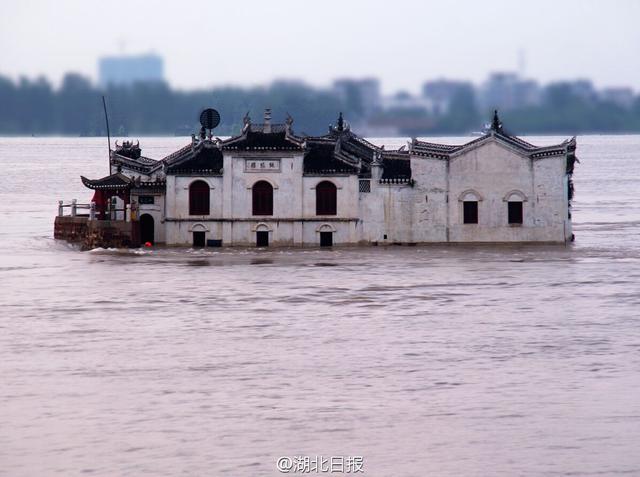 中国"最坚强建筑"——湖北鄂州观音阁，屹立700年不倒，似乎在坚守一份约定