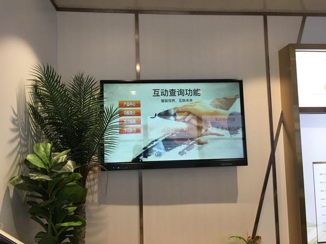 壁挂广告机该如何安装？广告机的安装注意事项