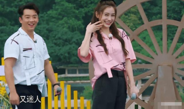 叫杨颖不尊重，叫baby姐普通，快来学学郭麒麟叫法，亲密的刚好