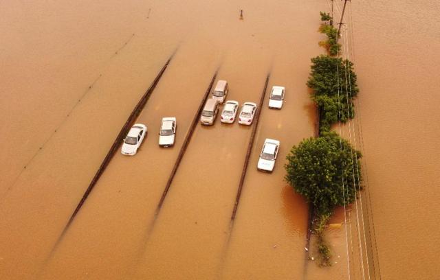 为什么每年都会遇到"百年一遇"的特大洪水？
