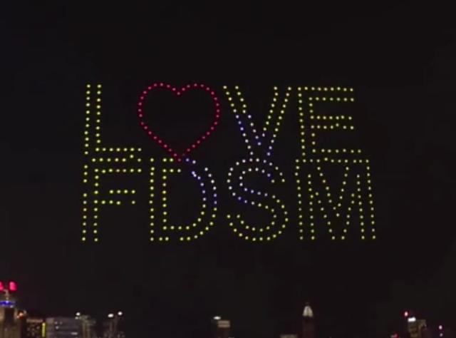 【400架】复旦大学400架无人机送别毕业生 又是一年毕业季