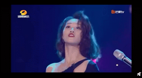 《乘风破浪的姐姐》：中年职场女人群像