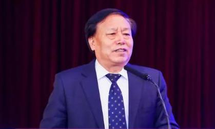 中物联副会长贺登才在2020年第五届日日顺物流创客训练营“天使学”云开营仪式的致辞