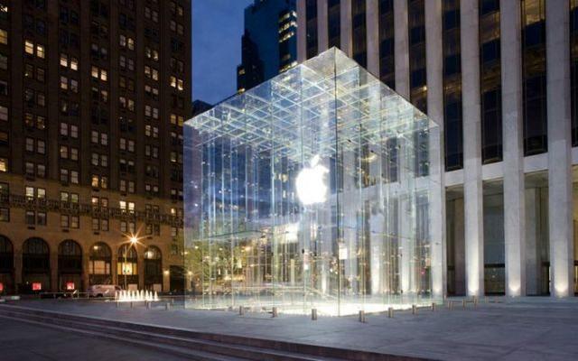 乔布斯又一重要遗产：将玻璃玩到出神入化，苹果万亿市值离不开它