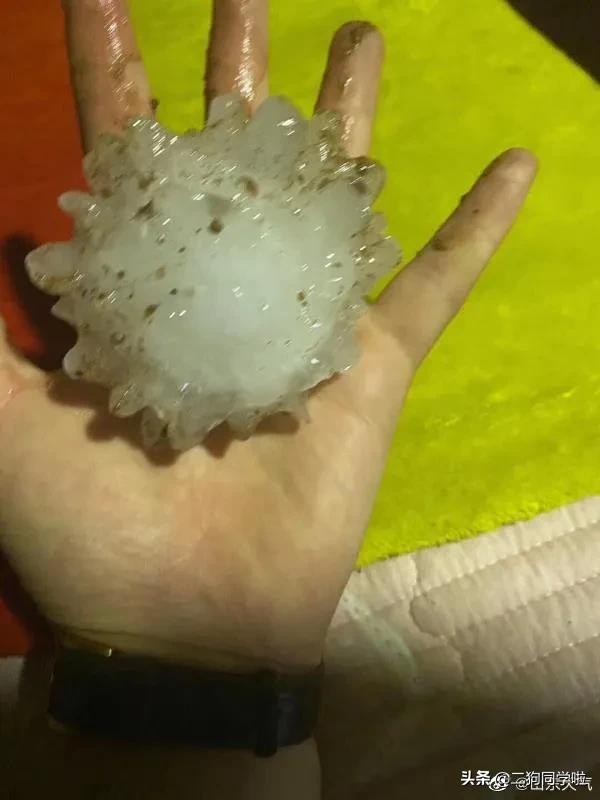昨晚，山东14市遭遇冰雹天气！最大鸡蛋个头等于