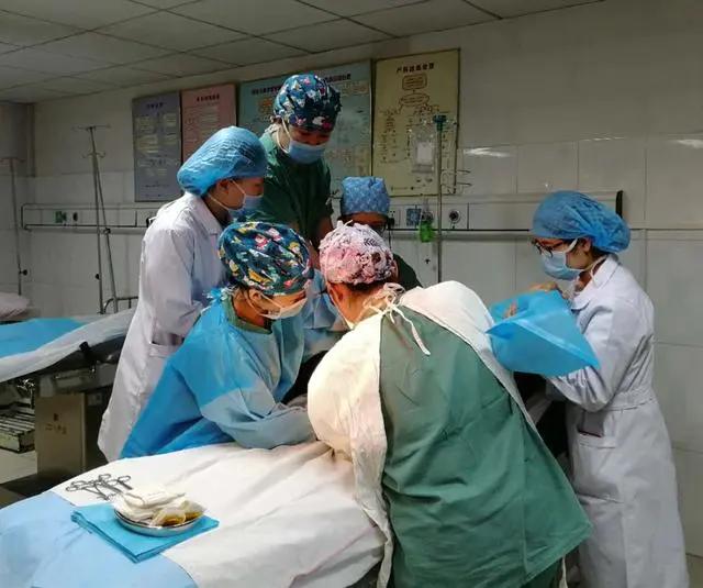 没有很尴尬只有更尴尬，不同产妇生产时候的尴