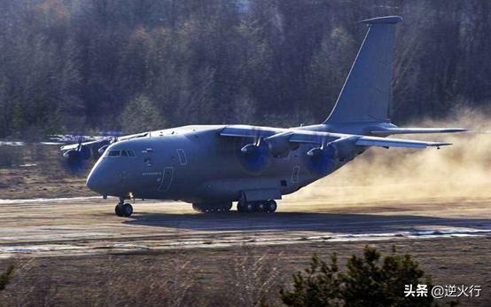 欧洲的标准运输机！能当加油机的A400M！西方最大