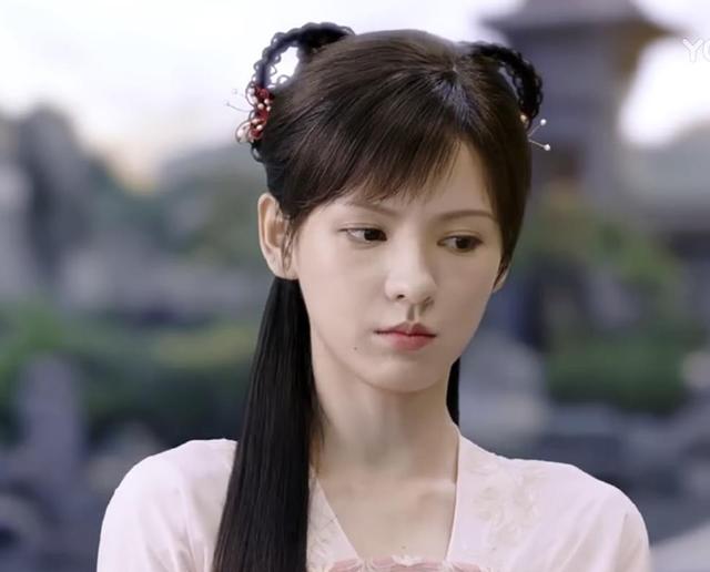 套路|《琉璃》剧本套路重遭吐槽没新意！袁冰妍演技成败笔 颜值不如女二张予曦