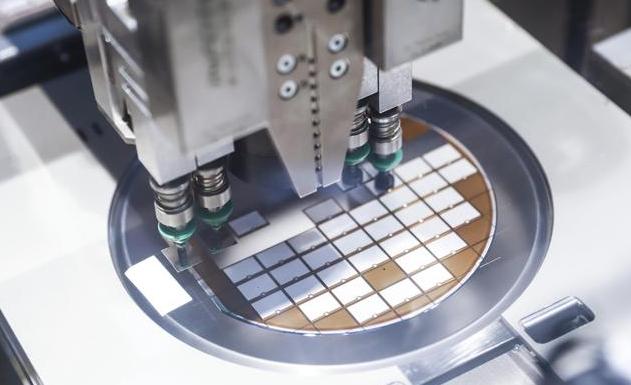 中微造出5纳米蚀刻机，已供货给台积电，对我国