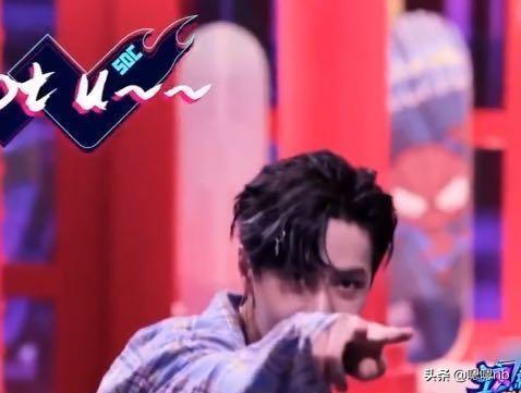 街舞：王一博和队员现场聊不停，忍不住直接跳