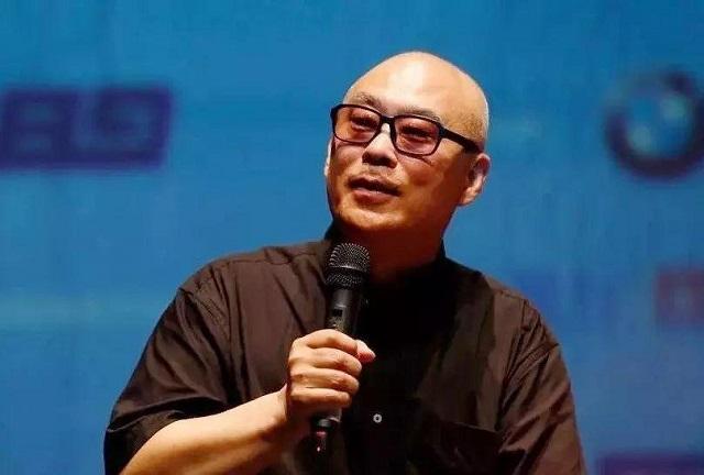 \"童话大王\"郑渊洁让儿子弃应试教育，编