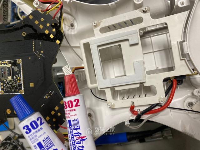 大疆精灵3SE无人机拆解，WIFI图传最高升限4km，内