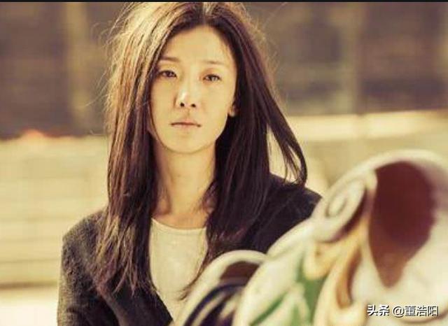 她是郑爽老师，因1米82接不到戏，在最红时嫁《爱情公寓》的他