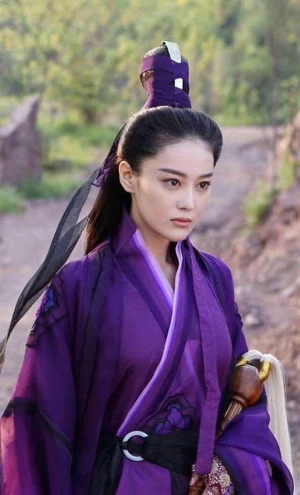 娜扎、李沁、张雪迎、胡冰卿、张馨予古装紫衣姑娘，还是舒畅最美