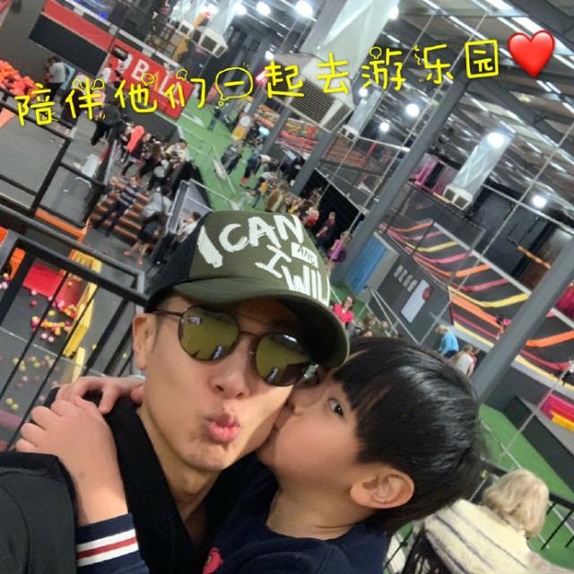 吴尊晒带娃日志，Max变勇敢男子汉，Neinei可爱表情抢镜