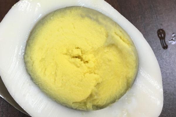 一天吃一个鸡蛋的人，和不吃鸡蛋的人有什么不同？差距还真不小