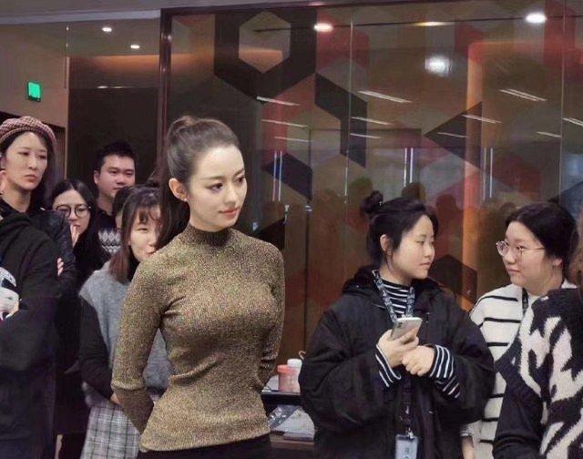 和郎朗相恋4年，身材样貌不输吉娜，网友：和吉