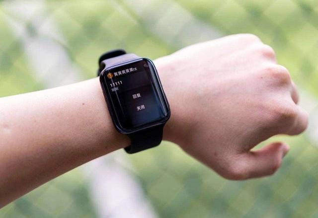 如何用系统升级提升智能手表体验？苹果与OPPO做
