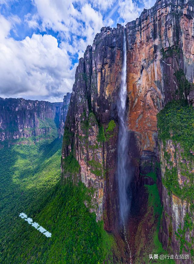 全球最高瀑布：自由落体15秒才能落地，500年里从未断流