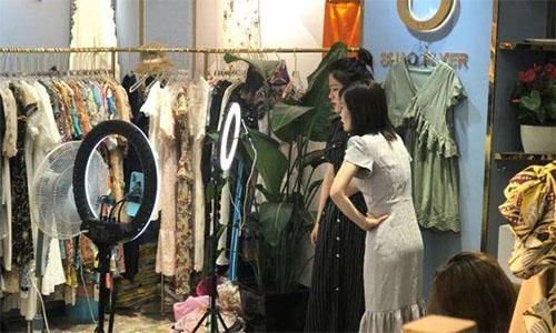 又有4大“暴利”行业突现，马云已投400多亿，王
