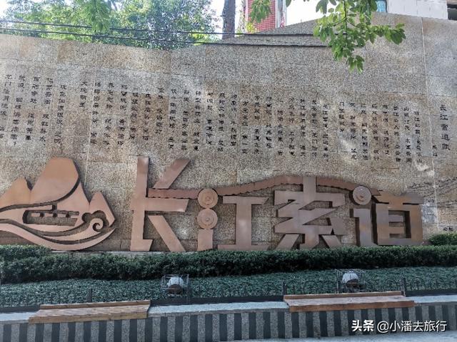 重庆本地人不爱去的3个4A级景区，外地游客却蜂拥而至
