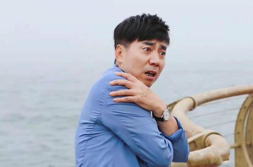 56岁范明：娶了大他6岁的女总裁，其豪宅犹如城堡一般，令人羡慕