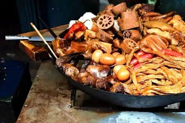 環(huán)境一般還要排隊(duì)？武漢這些“破店”橫行多年，竟然今天才曝光