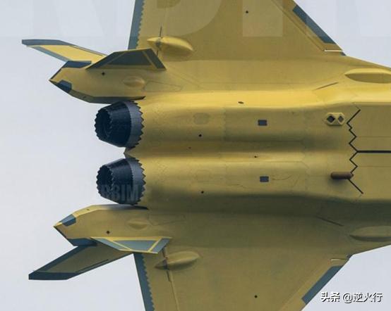 给轰20安上D30发动机还看别人脸色？键盘侠张冠李