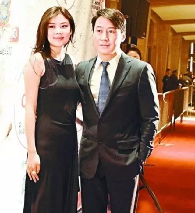 28岁嫁黎明，4年花7亿，二婚嫁闺蜜前夫，40岁的乐基儿"胖成肉球"