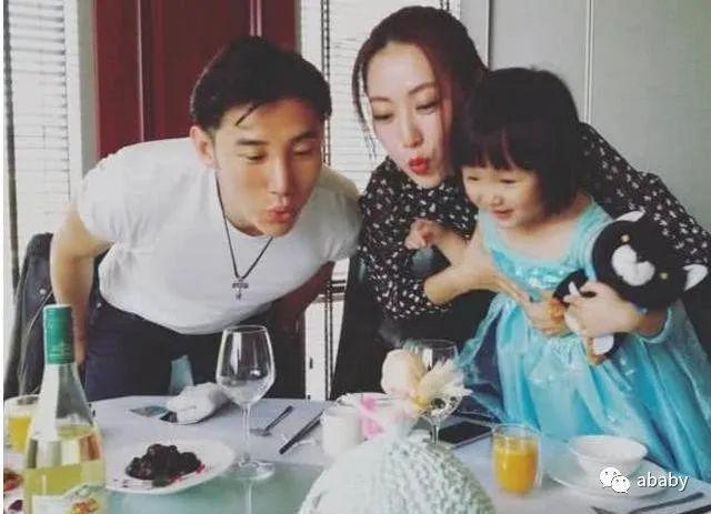 “乘风姐姐”白冰自曝已离婚，前夫曾与郑元畅