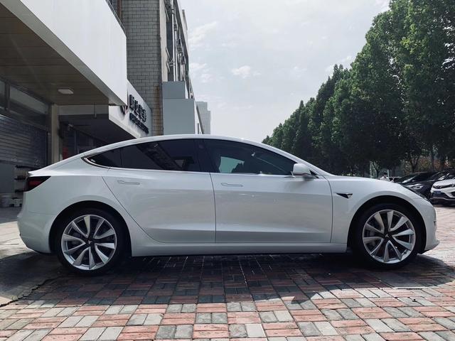 特斯拉model 3漆面保护贴隐形车衣石家庄永诚