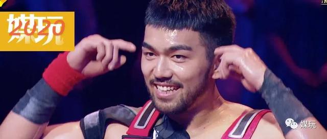 《运动吧少年》首播测评：这不是肌肉男选秀，这就是道具综艺