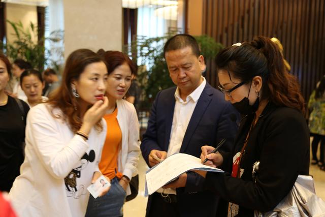“订单助农+消费扶贫”——麟游电商旅游促经济发展再出新举措