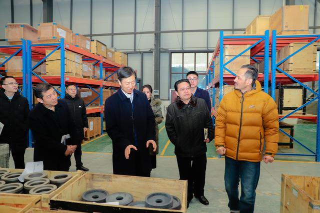 济南新材料产业园区管委会主任陈西武到机械制造类企业调研