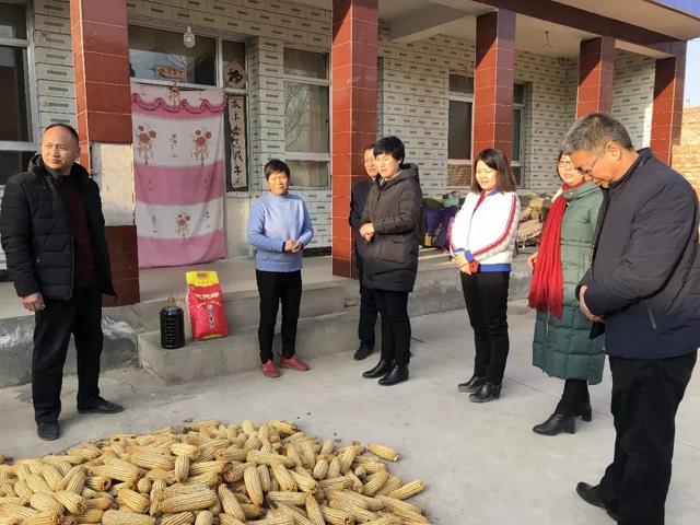 凝聚巾帼力量 助力文明城市创建