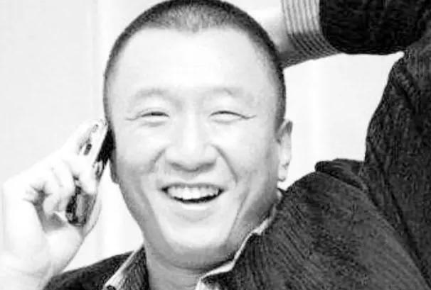 他是《征服》中劉華強(qiáng)的原型，弟弟被仇人砍傷，他殺光了仇家