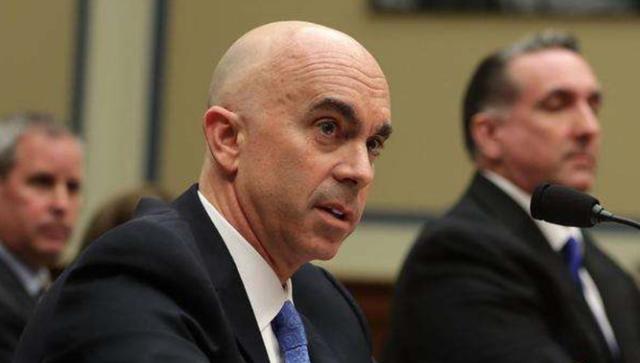 敢查我好兄弟蓬佩奥？顶着民主党压力，特朗普开除美国国务院官员