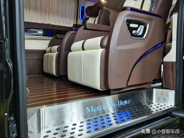 奔馳V260米棕內(nèi)飾，彰顯女主人的個(gè)性時(shí)尚