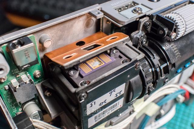 卡西欧CASIO激光+LED短焦投影仪UP50WN拆解，维修偏